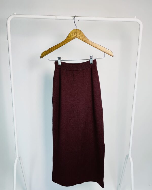 Saia tricot midi fenda na lateral bordô CACAY - P *nunca usada* - VENDIDO SISTEMA OTO