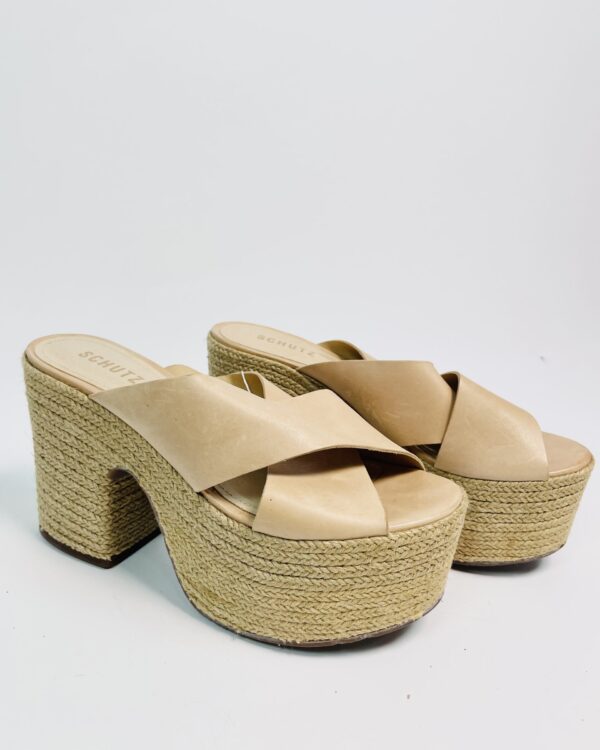 Sandália plataforma bege salto corda SCHUTZ - 38