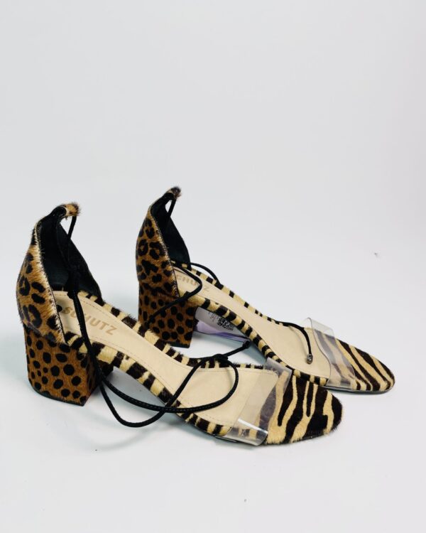 Sandália salto bloco baixo mix de estampa SCHUTZ - 38 - FOI DEVOLVIDO POR ESTAR MUITO DESCASCADO PRA DEVOLVER, PAGAR FORNECEDORA