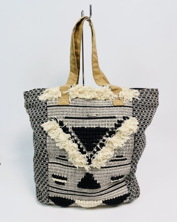Bolsa pano p&b com desfiado ROXY - VENDIDO SISTEMA OTO