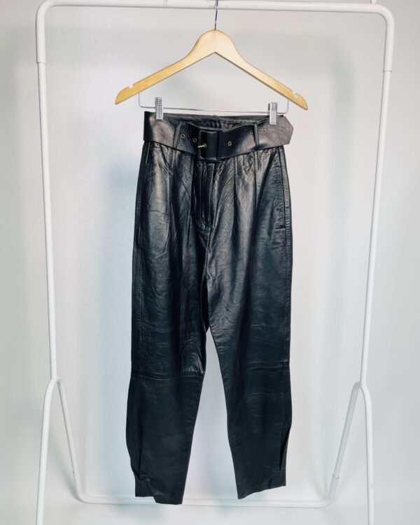 Calça couro preto com cinto ANIMALE - 34 - VENDIDO SISTEMA OTO