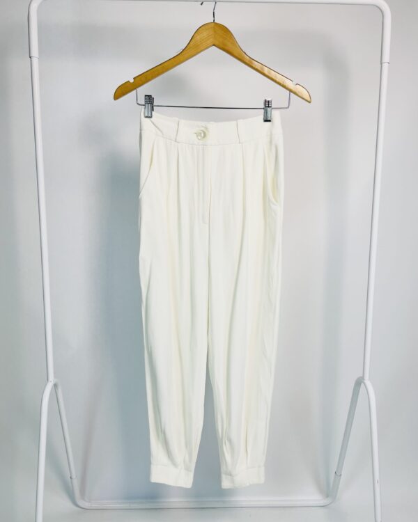 Calça off white pregas na frente NV - 34 - VENDIDO SISTEMA OTO