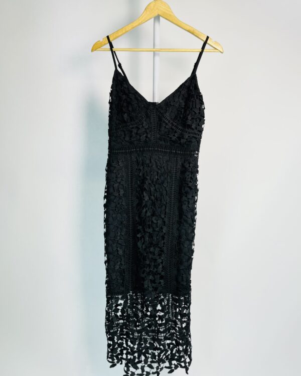 Vestido laise midi preto decote v alça fina LE LIS BLANC - 40 - VENDIDO SISTEMA OTO