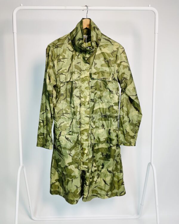 Parka verde musgo estampa militar ZARA - P - VENDIDO SISTEMA OTO