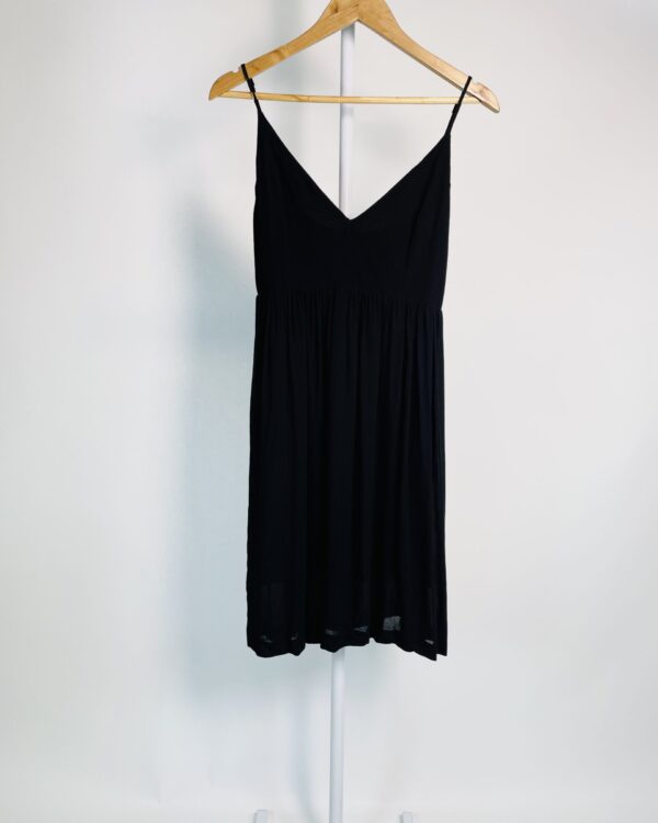 Vestido midi curto preto alça finas MARIA FILÓ - M - VENDIDO SISTEMA OTO