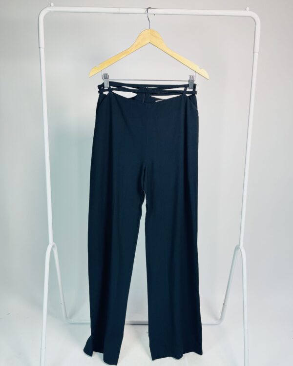 Calça preta com detalhe tiras no cós 'Sula' NV - 38 *nunca usado*