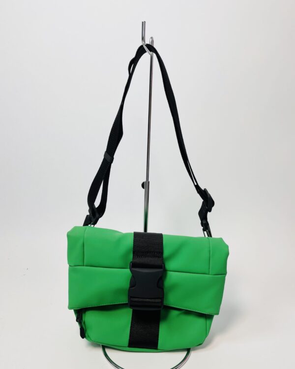 Bolsa verde e preta ZARA - VENDIDO SISTEMA OTO