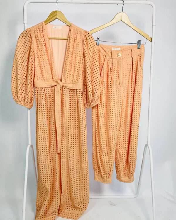 Conjunto laise calça e sobreposição salmão NV - P