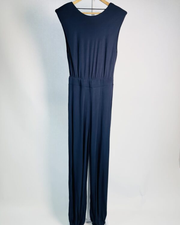 Macacão azul marinho decote nas costas MARIA FILÓ - M - VENDIDO SISTEMA OTO