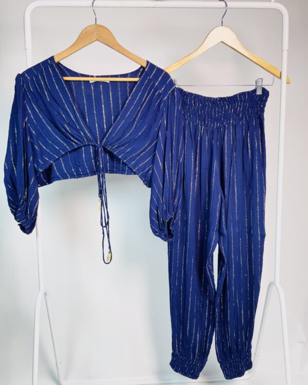 Conjunto cropped e calça azul marinho com listras em lurex DRESS TO - P - VENDIDO SISTEMA OTO