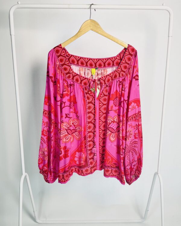 Bata rosa e vermelha estampada FARM - G *nunca usada*