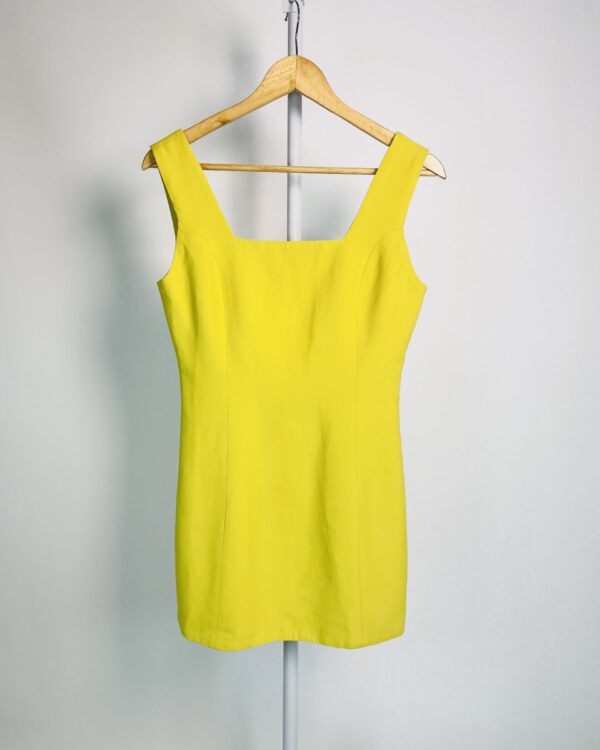 Vestido curto amarelo decote quadrado NV - P
