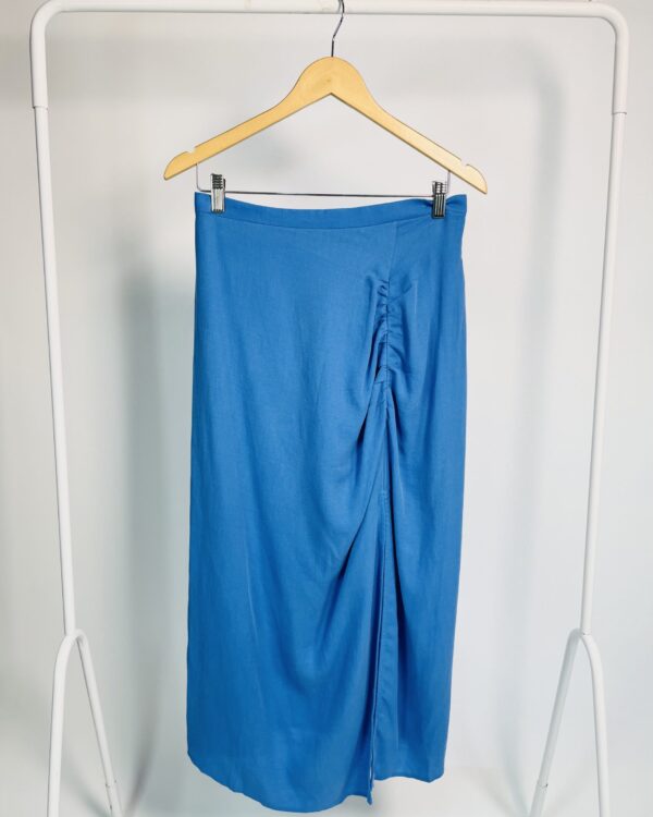 Saia midi azul com drapeado na lateral VIX - 36