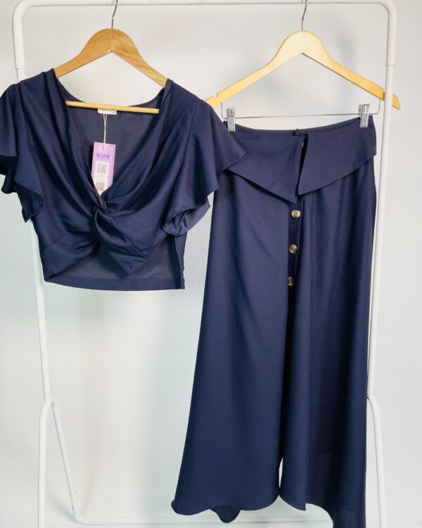 COnjunto saia e cropped azul marinho com amarração IORANE - 36