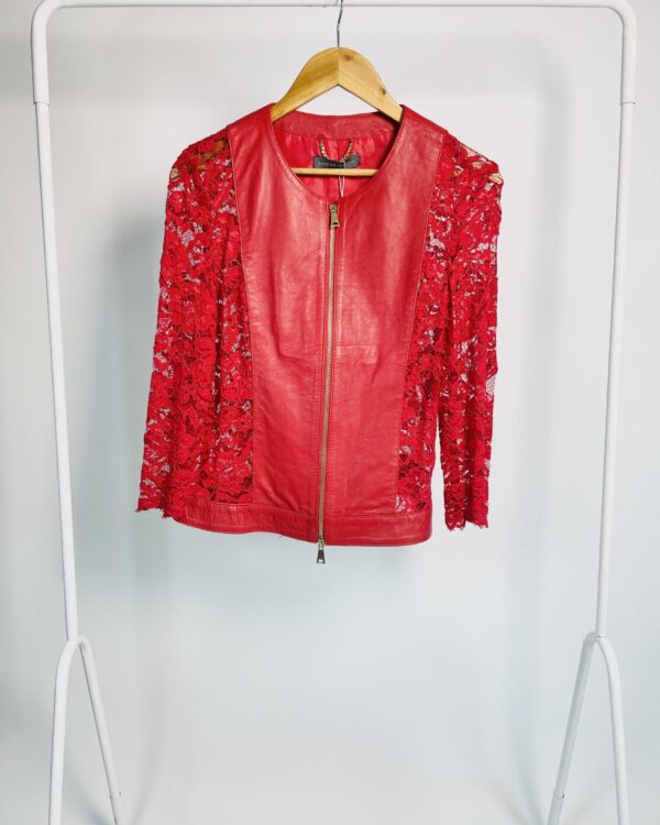 Jaqueta vermelha couro com mangas rendadas SANDRO FERRONE - GG