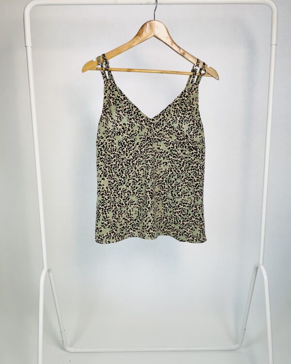 Blusa verde estampa onça alça fina com detalhes de metal MARIA FILÓ - P - VENDIDO SISTEMA OTO