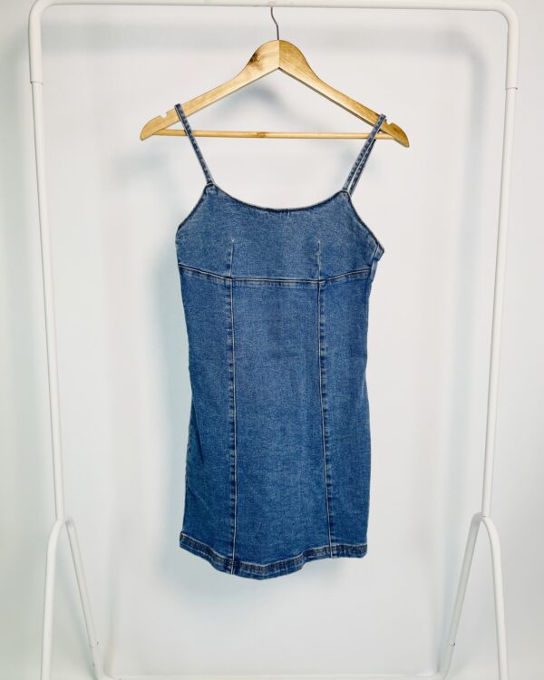 Vestido curto jeans lavagem clara STRADIVARIUS - P