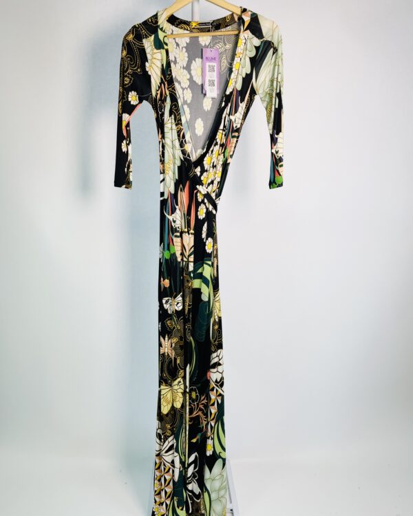 Kimono alongado manga malha fria preta estampa colorida ADRIANA BARRA - 38 - VENDIDO SISTEMA  OTO