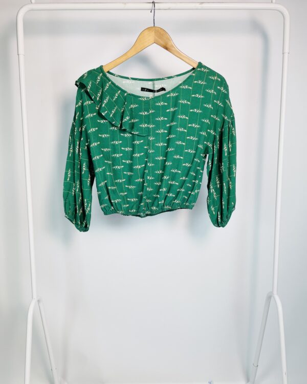 Blusa curta verde estampa ramos e lurex dourado MARIA FILÓ - P