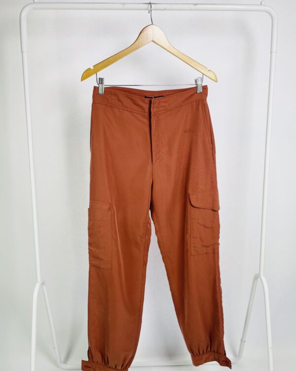 Calça terracota bolsos nas laterais LEELOO - 42 - VENDIDO SIST OTO