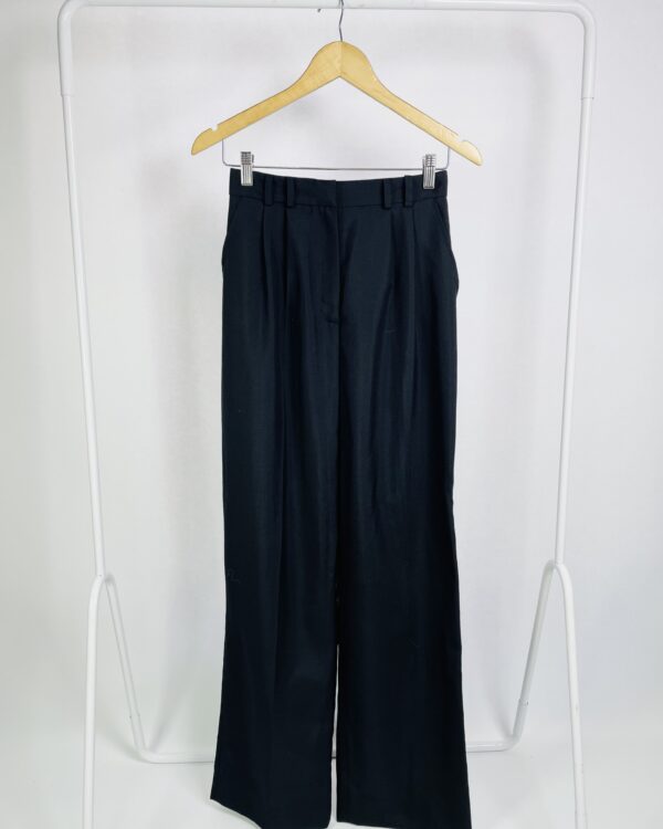 Calça alfaiatria preta com pregas na frente IORANE - 36 - VENDIDO SISTEMA OTO