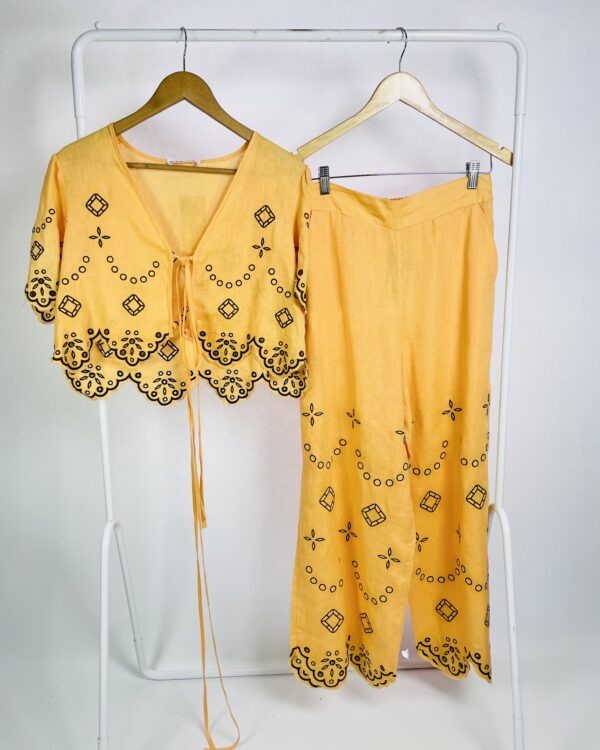 Conjunto linho blusa e calça laranja com bordados marrom MAR P/ NK - M - VENDIDO SIST OTO