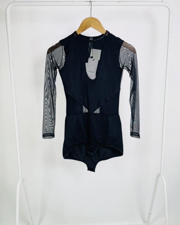 Body preto col detalhes em tule UNDERTOP - P *nunca usada* - VENDIDO SISTEMA OTTO