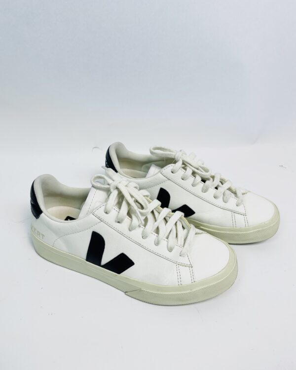 Tênis branco com detalhes preto VERT + FOXTON - 35 - VENDIDO SISTEMA OTO