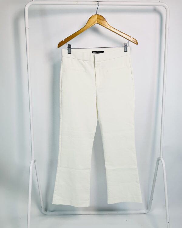 Calça branca ZARA - G - VENDIDO SISTEMA OTO