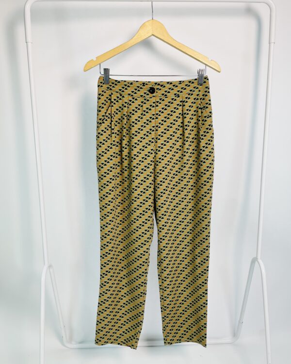 Calça terracota azul e preta estampa geométrica pregas na frente MARIA FILÓ - P - VENDIDO SISTEMA OTO