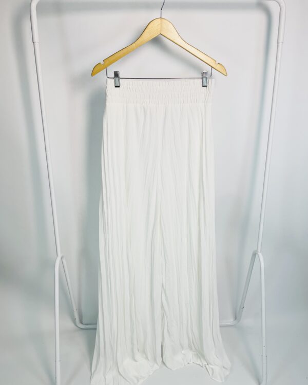 Calça pantalona plissada branca INNOCENCE - 40 *nunca usada* - VENDIDO SISTEMA OTO