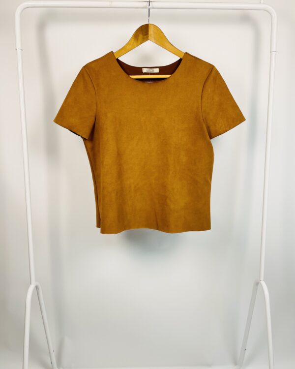 Blusa suede caramelo BENTHA - P - VENDIDO SISTEMA OTO