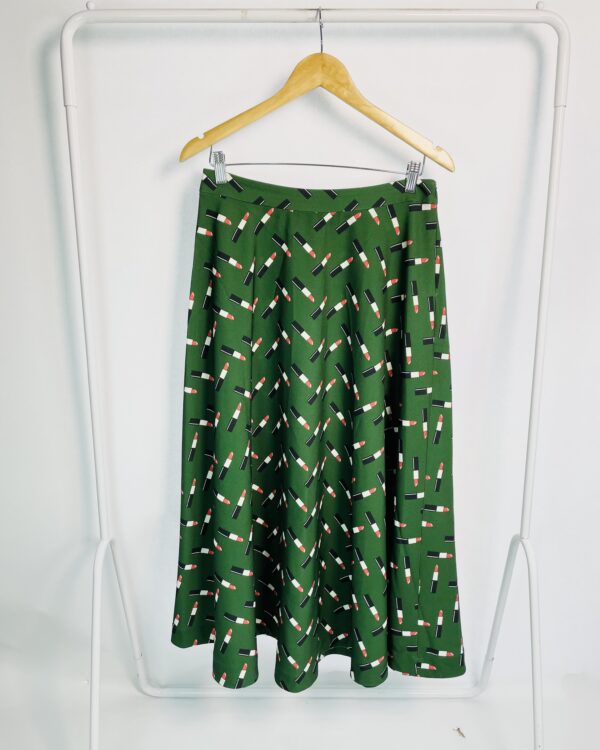 Saia longa verde estampa batom EVA - 40