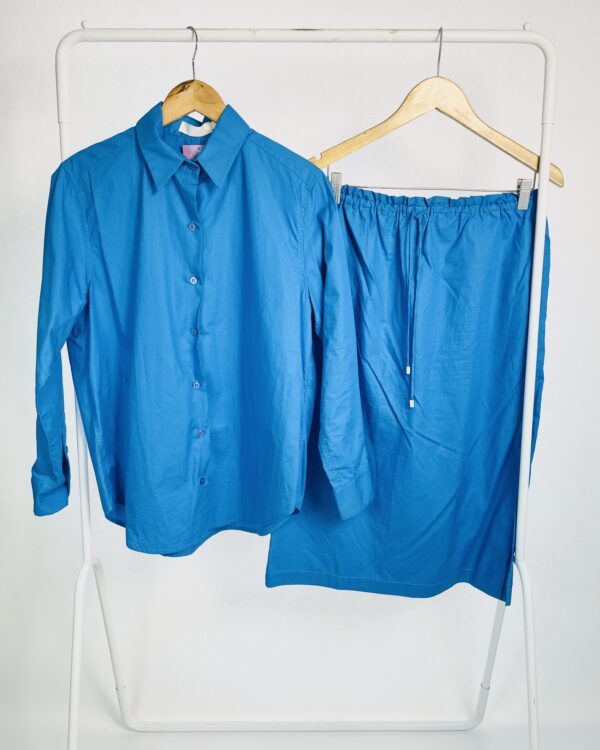 Conjunto algodão camisa e saia midi azul SCHUTZ - 36 - VENDIDO SISTEMA OTO