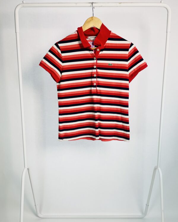 Camisa polo listrada em tons de vermelo azul e branco LACOSTE - 40 - VENDIDO SISTEMA OTO