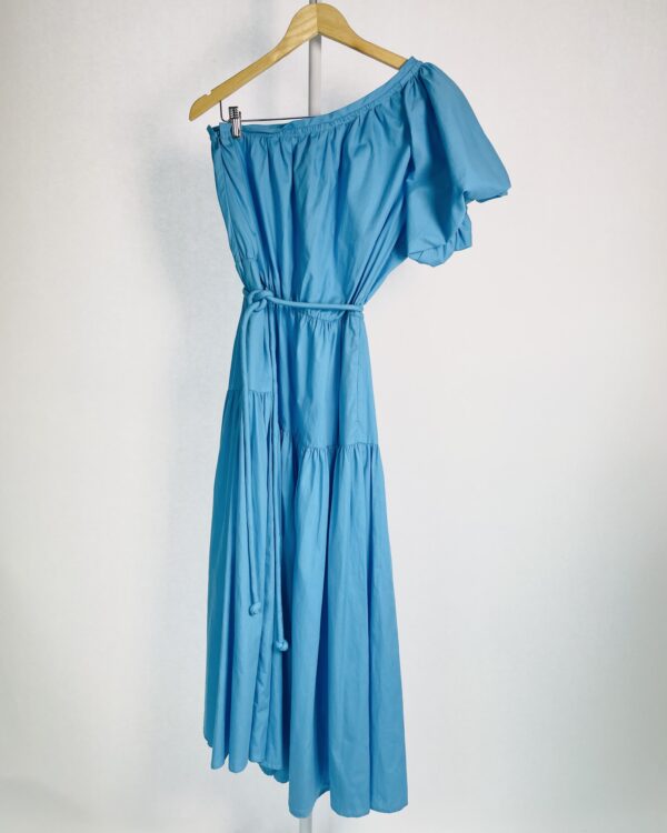 Vestido azul claro longo um ombro só manga bufante ANDREA MARQUES - 40 - VENDIDO SISTEMA OTO