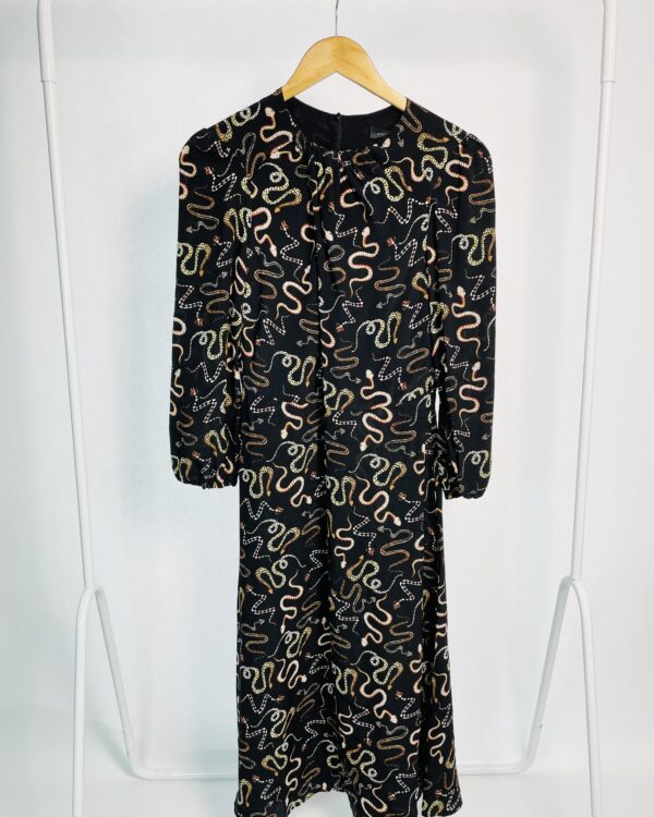 Vestido midi seda preto com estampa cobras e mangas longas ANDREA MARQUES - 38 - VENDIDO SISTEMA OTO