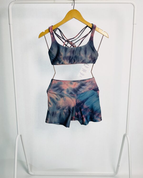 Conjunto top e short azul e rosa estampado C|C|M - P - vendido sistema oto