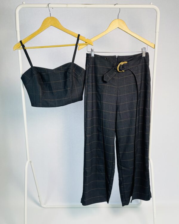 Conjunto azul escuro xadrez marrom MARIA FILÓ - P - VENDIDO SISTEMA OTO