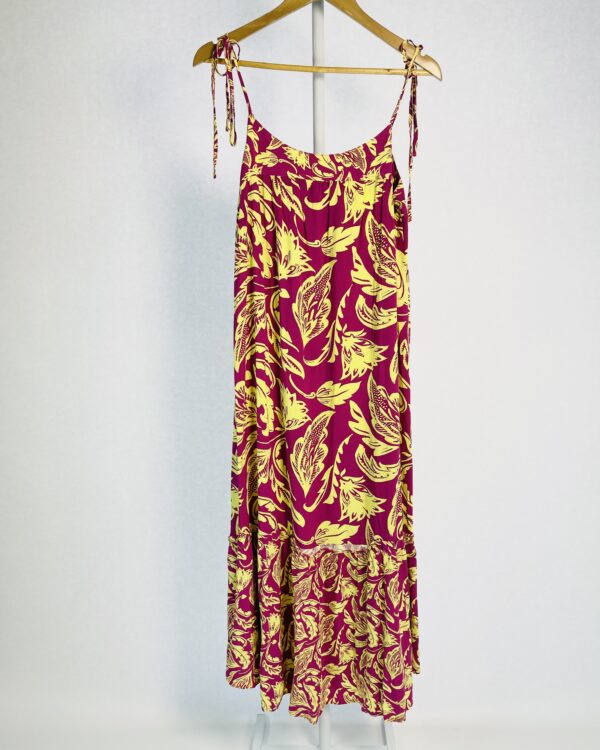 Vestido fucsia com estampa amarela MARIA FILÓ - P - VENDIDO SISTEMA OTO