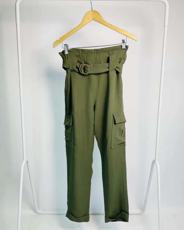 Calça malha preta com estampa FARM - P - DEVOLVIDO PARA FORNECEDORA DIA  30/08