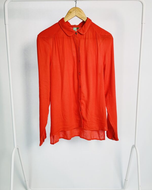 Camisa vermelha com transparência FARM - M - VENDIDO SISTEMA OTO