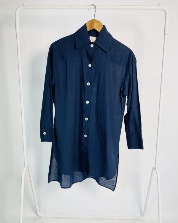 Camisa azul marinho KI&CO -P *nunca usado*