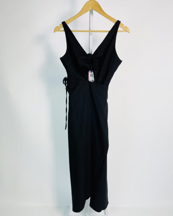 Vestido midi linho preto transpassado com amarrações no busto - 38 - VENDIDO SISTEMA OTO