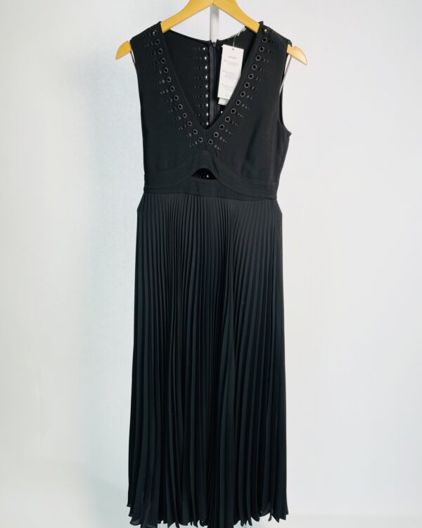 Vestido midi preto saia plissada bordados no decote BO.BÔ - PP