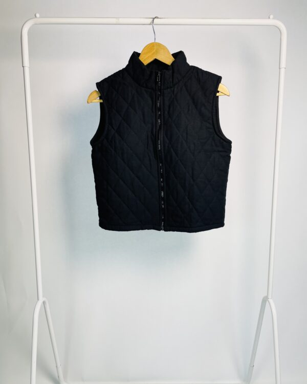 Colete gola alta metalassê preto CACAY - P *nunca usado* - VENDIDO SISTEMA OTO