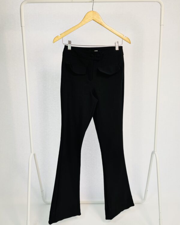 Calça preta com botões LITT - 36