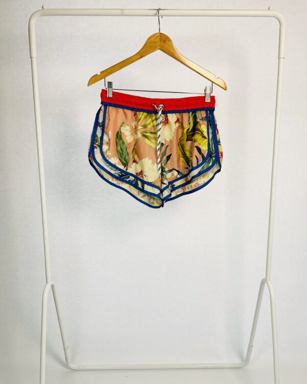 Short colorido azul vermelho estampa FARM - P