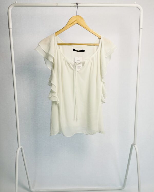 Blusa branca com babados nas mangas amarração no decote AMISSIMA - P - VENDIDO SISTEMA OTO