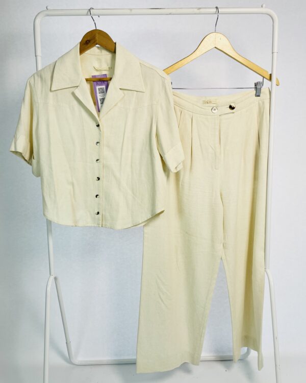 Conjunto calça e camisa manga curta linho bege NV - 40 - VENDIDO SISTEMA OTO